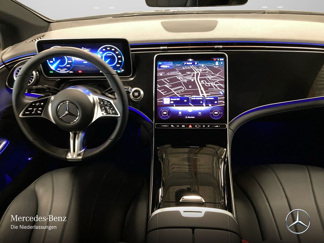 Mercedes-Benz EQE 300 Sedan