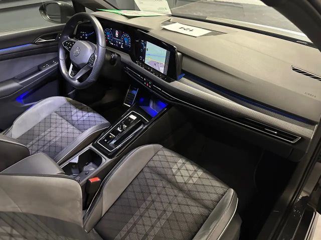 Volkswagen Golf 1.5 TSI DSG R-Line