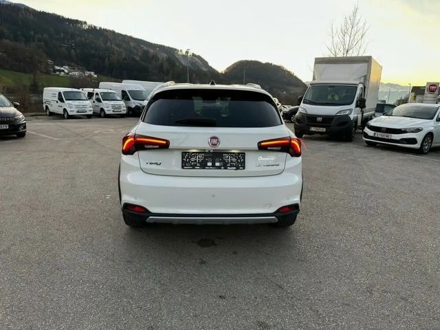 Fiat Tipo Cross RED Turbo