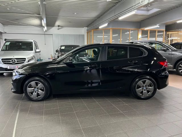 BMW 116 116d Advantage pakket Sedan