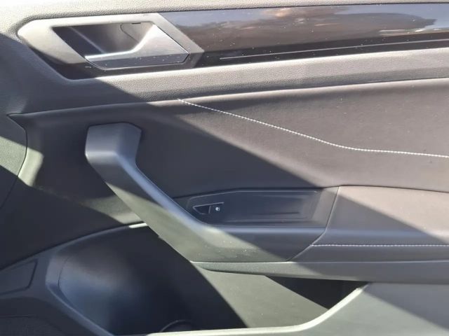 Volkswagen T-Roc 1.5 TSI R-Line