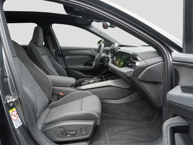 Audi A6 Avant Quattro S-Tronic