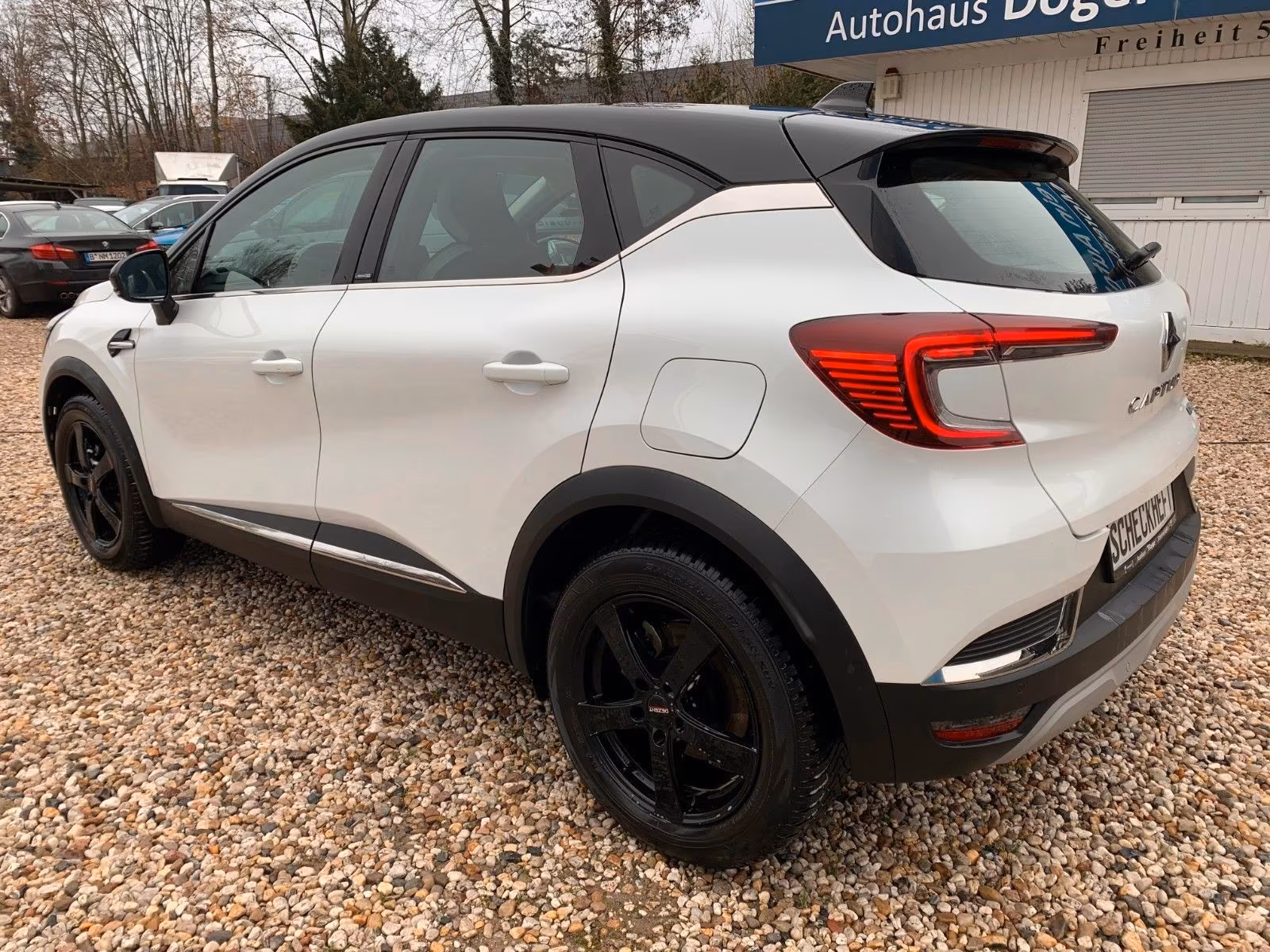 Renault Captur Hybrid Intens