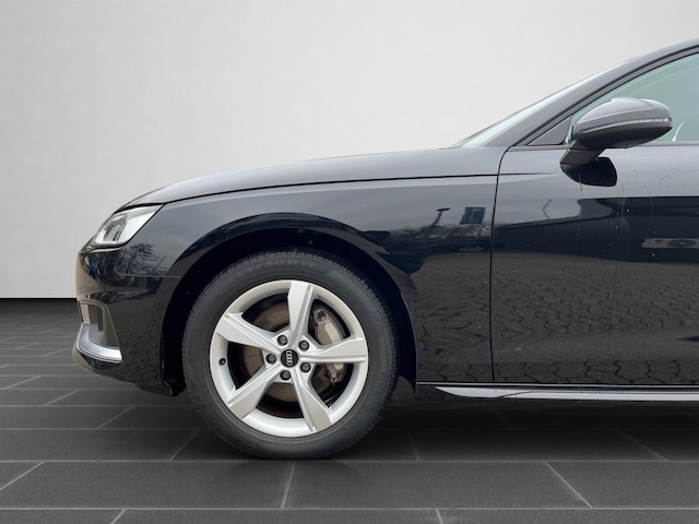 Audi A4 40 TFSI Quattro S-Tronic Sedan