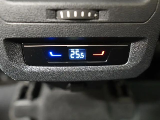 Volkswagen Touran 1.5 TSI DSG