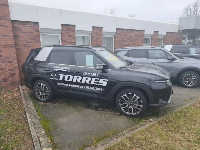 SsangYong Torres 2WD Forest Edition