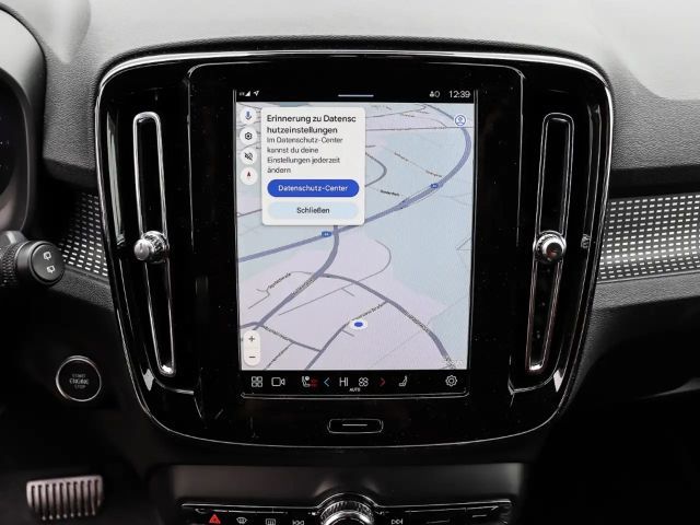 Volvo XC40 Dark Plus