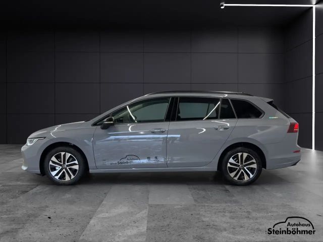 Volkswagen Golf 1.5 eTSI DSG Variant