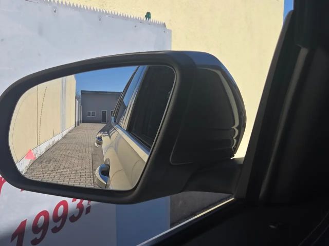 Mercedes-Benz EQB 300