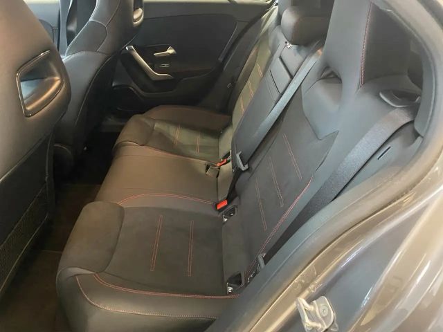 Mercedes-Benz A 180 A 180 d AMG Line Hatchback