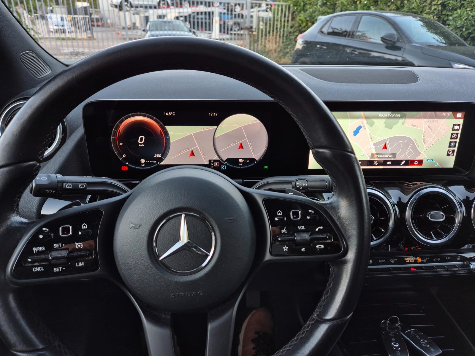 Mercedes-Benz B 250 B 250 e Sedan