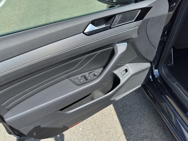 Volkswagen Passat 1.5 TSI R-Line Variant