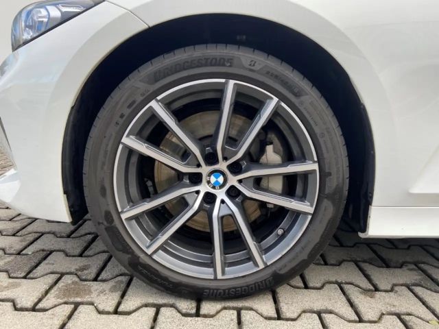 BMW 330 330d Touring xDrive