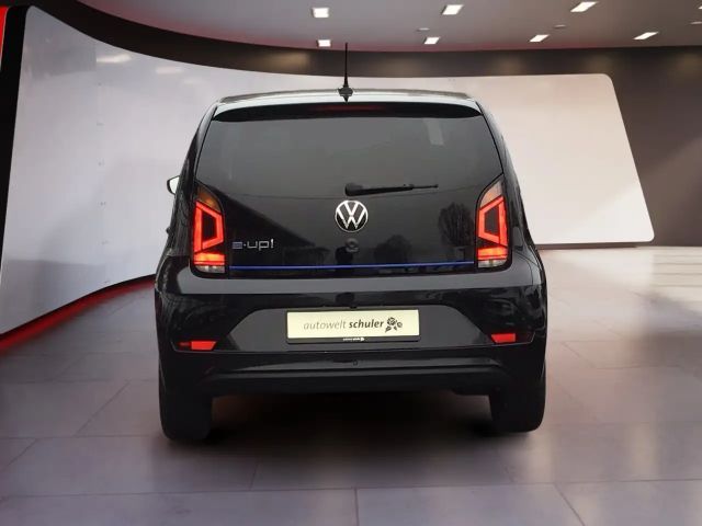 Volkswagen up! Active