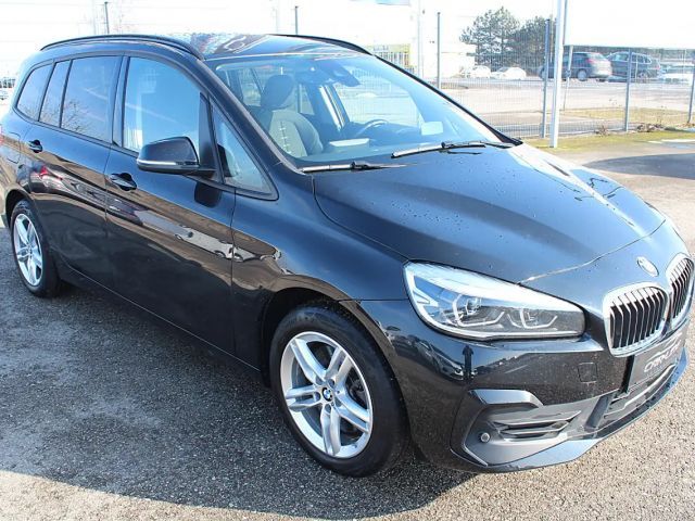 BMW 218 218d Gran Tourer Sport Line
