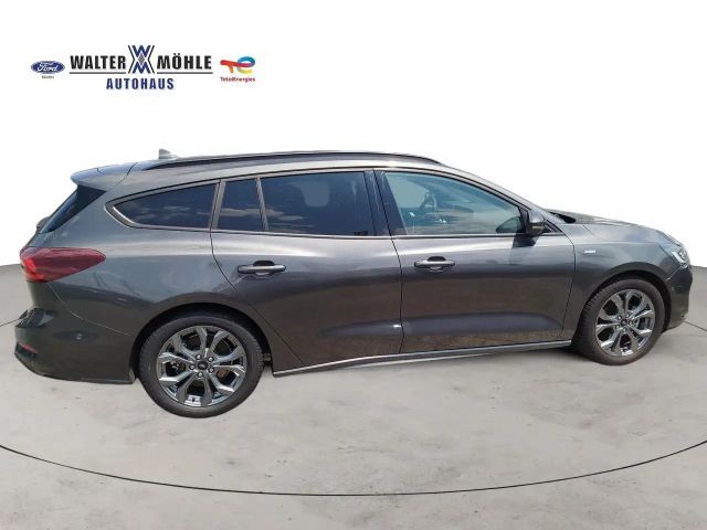 Ford Focus ST Line Wagon