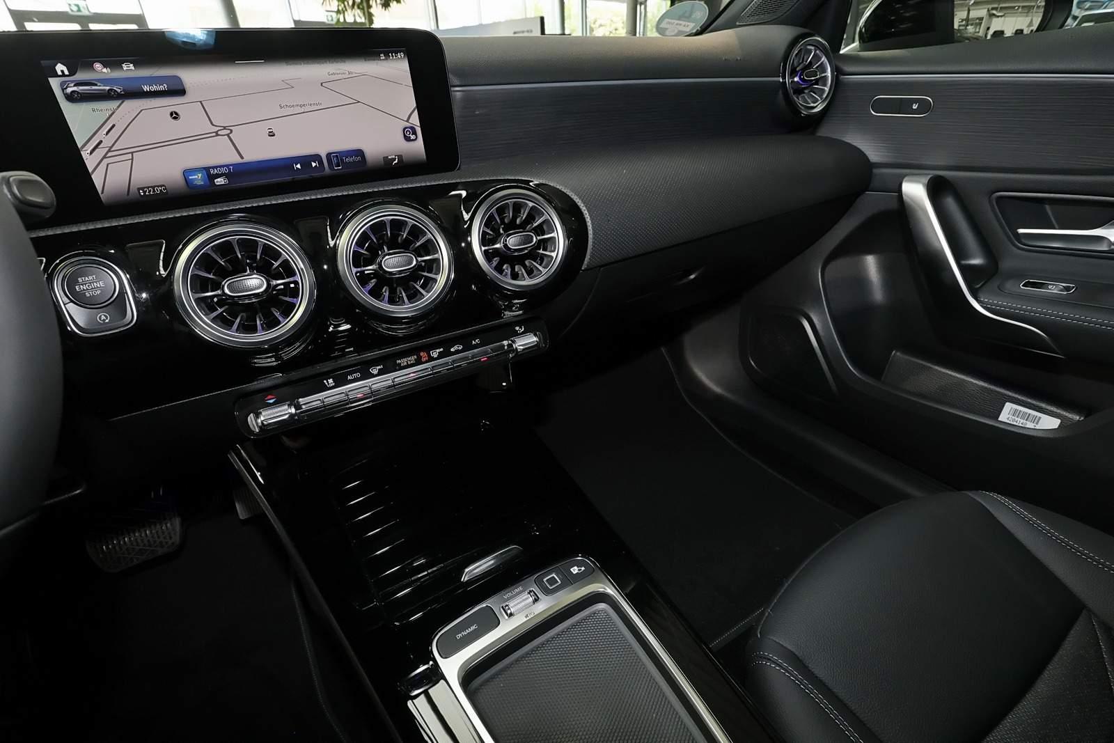 Mercedes-Benz A 200 Progressive