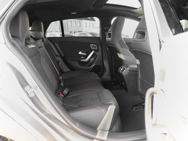 Mercedes-Benz CLA 200 Shooting Brake