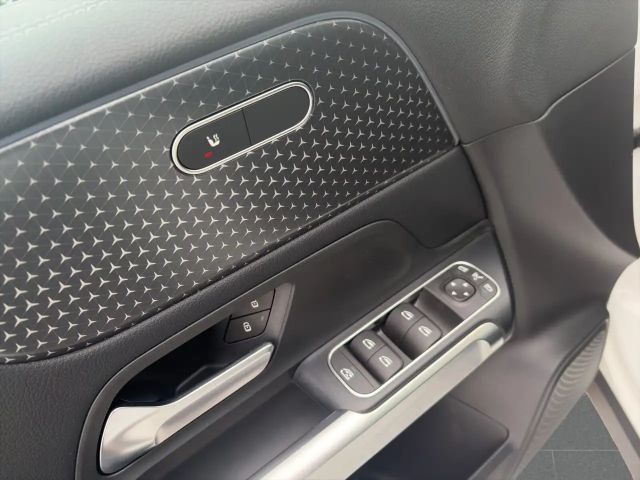 Mercedes-Benz EQB 300 Advanced Progressive