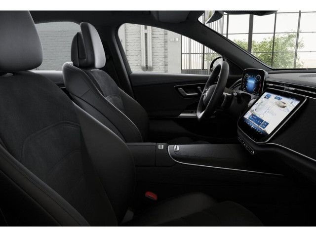 Mercedes-Benz E 220 AMG Line E 220 d Sedan