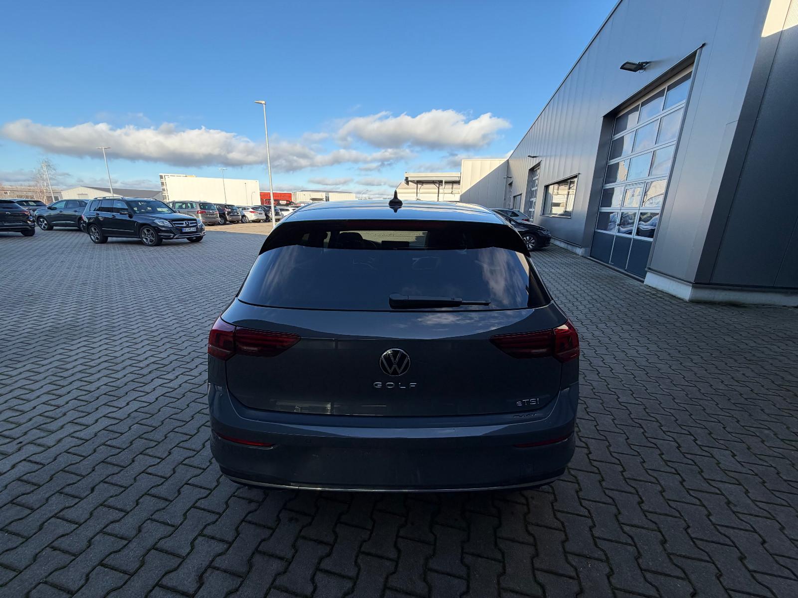 Volkswagen Golf 1.5 eTSI Golf VIII