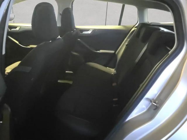 Ford Focus Cool & Connect EcoBoost Wagon