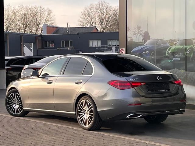 Mercedes-Benz C 200 Sedan
