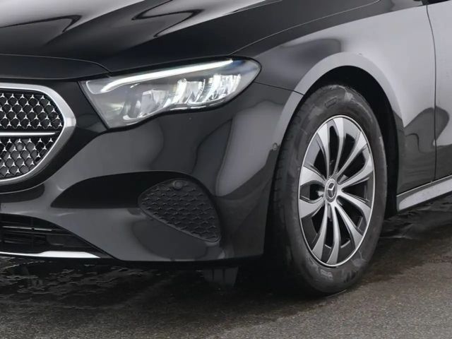 Mercedes-Benz E 220 AVANTGARDE