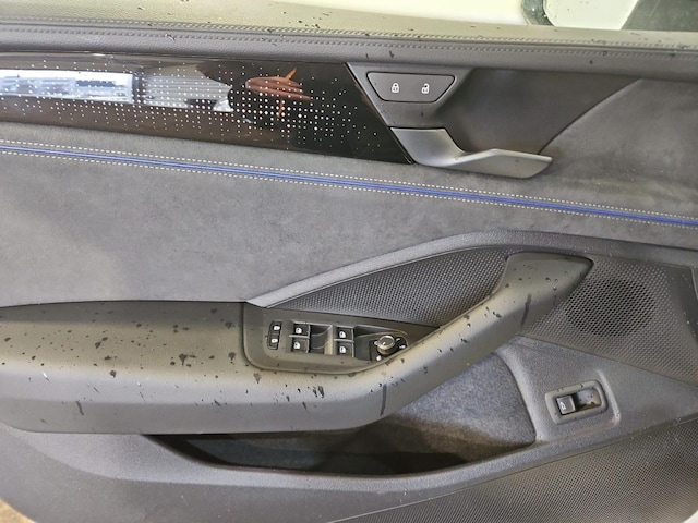 Volkswagen Passat DSG R-Line