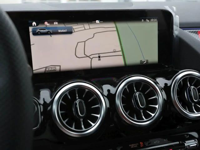 Mercedes-Benz GLA 180 AMG Line