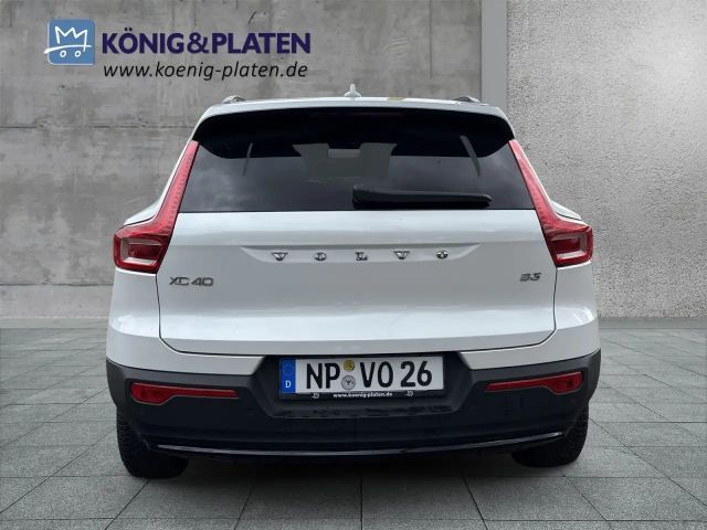 Volvo XC40 Dark Plus