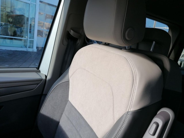 Volkswagen Multivan 2.0 TDI DSG IQ.Drive T7