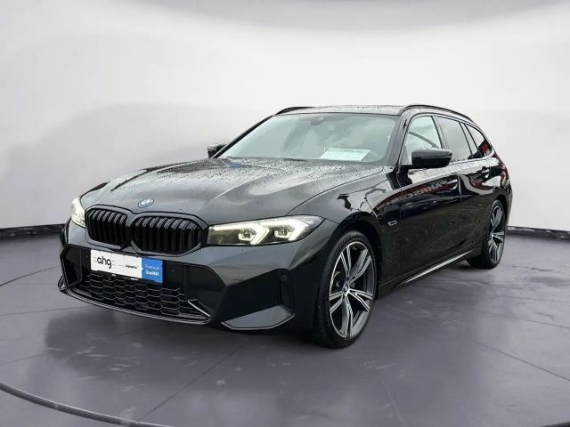 BMW 320 320e M-Sport Touring
