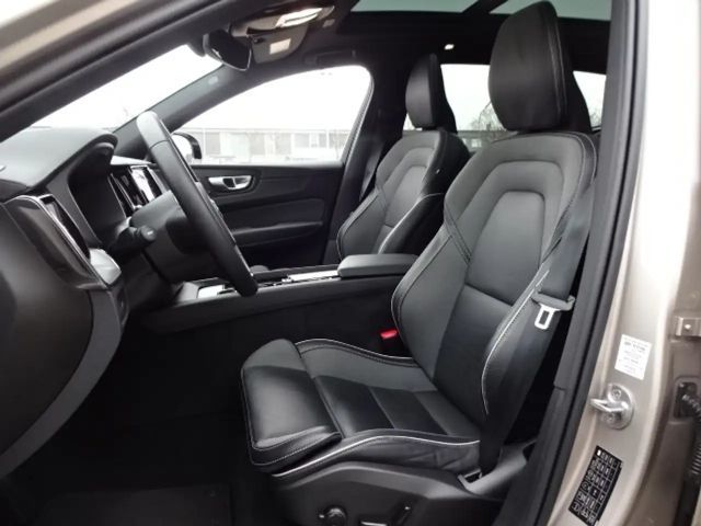 Volvo XC60 AWD Dark Ultimate