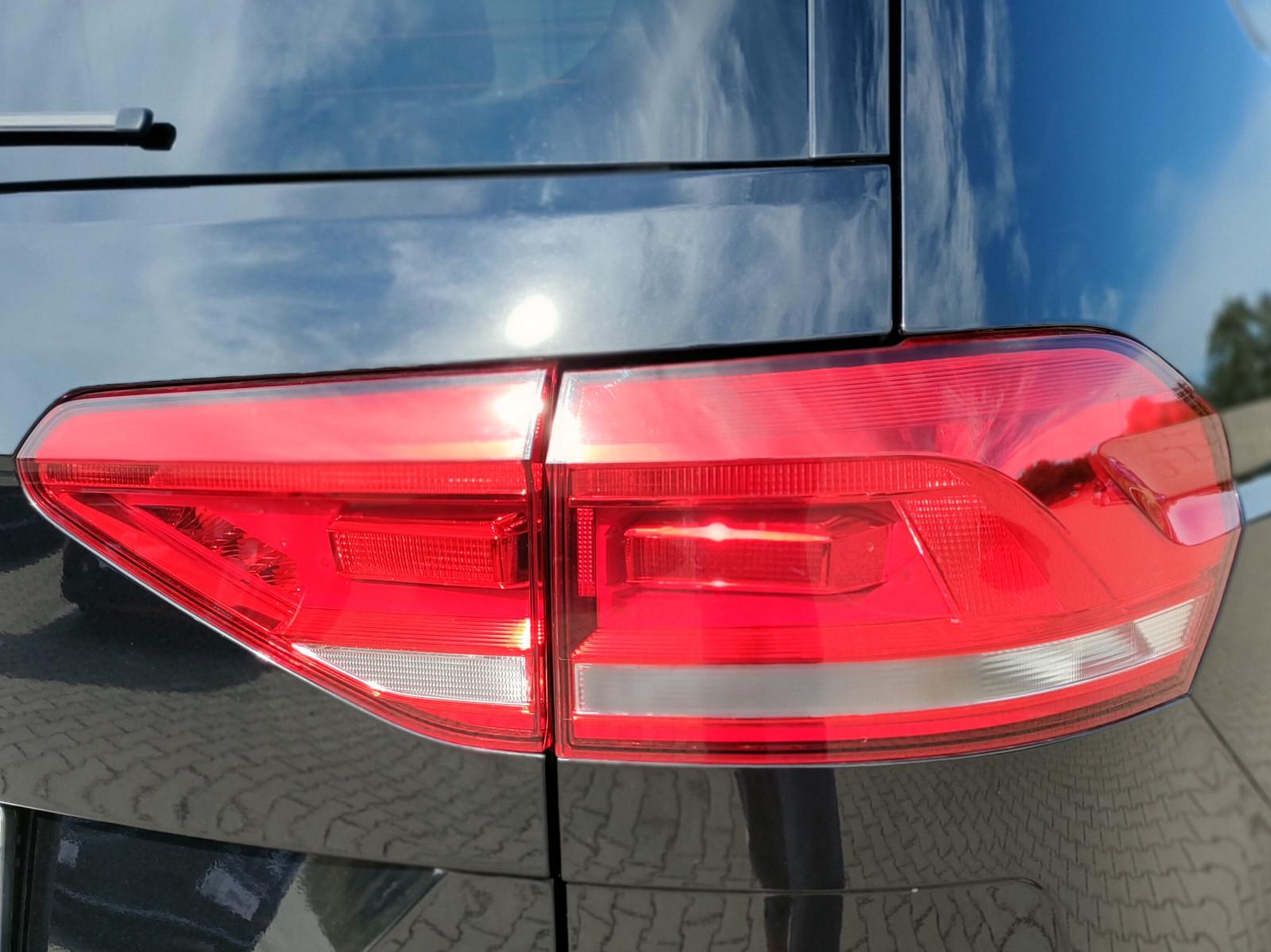 Volkswagen Touran 1.5 TSI DSG