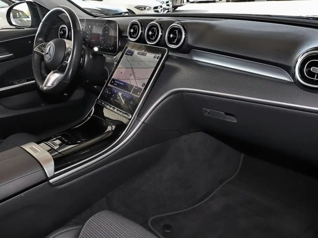 Mercedes-Benz C 180 Sedan