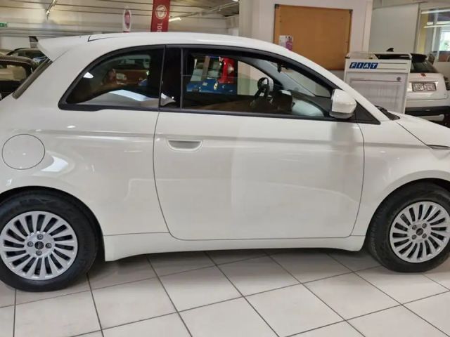 Fiat 500e Basis