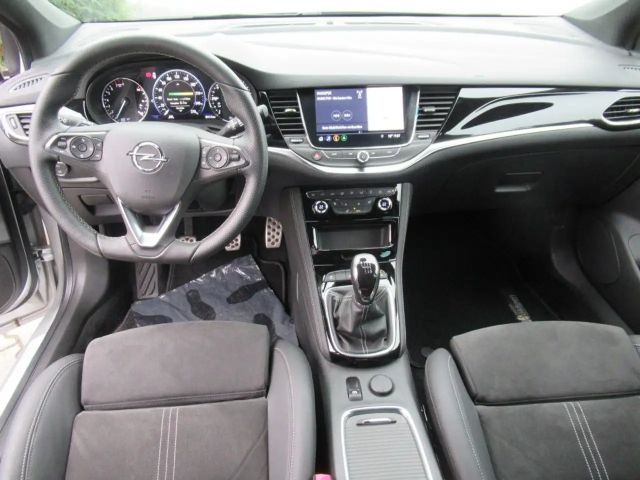 Opel Astra Sports Tourer Ultimate