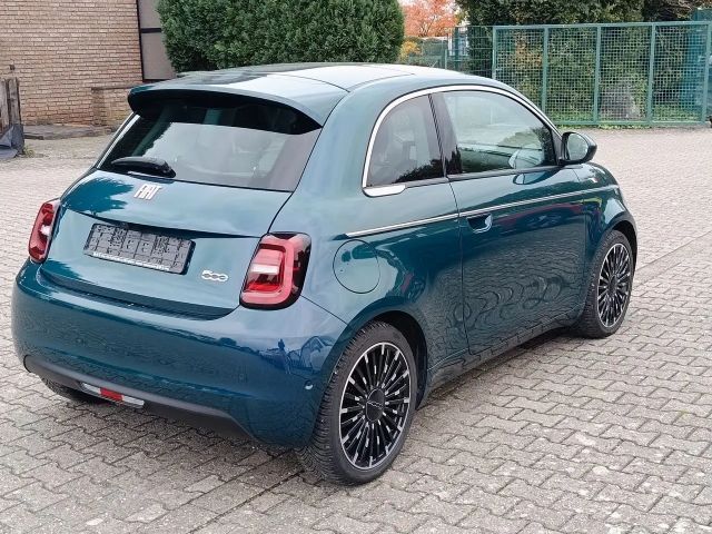 Fiat 500e La Prima by Bocelli