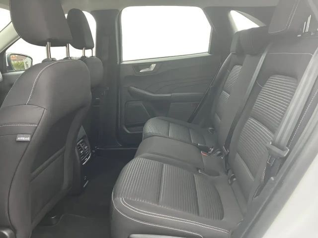 Ford Kuga Ganzjahresreifen + Winter-Paket