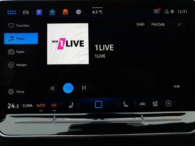 Volkswagen Golf 1.5 eTSI DSG R-Line