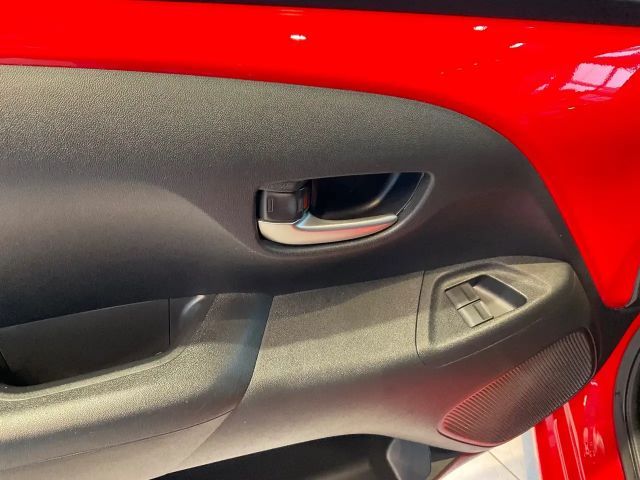 Toyota Aygo 1.0 VVT-i X-sky