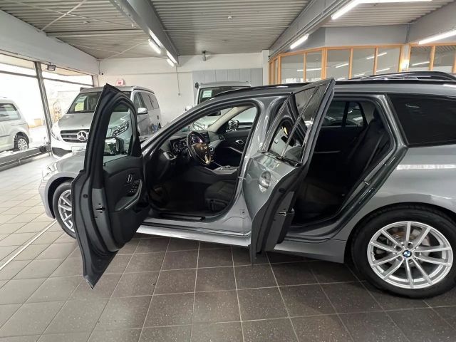 BMW 318 318d Touring