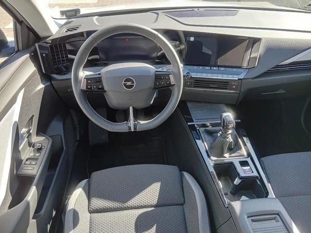 Opel Astra 1.2 Turbo Enjoy Turbo