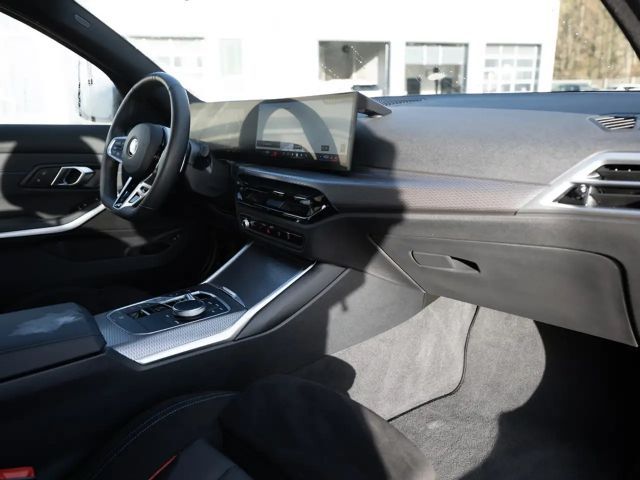 BMW 330 330i M-Sport Touring xDrive