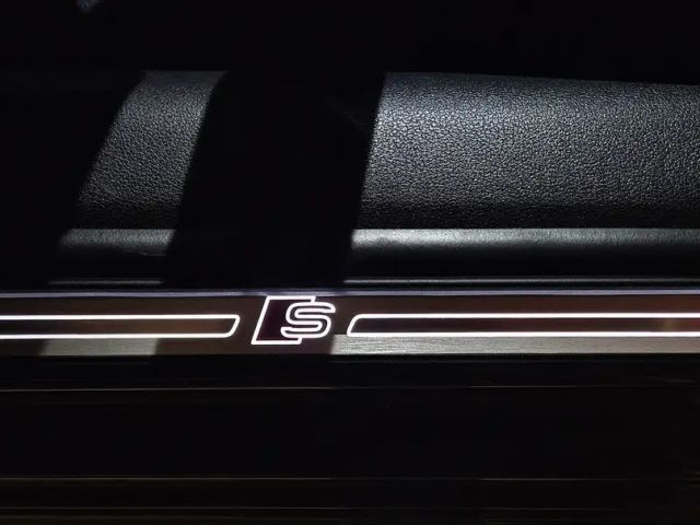 Audi A4 40 TDI Avant S-Line