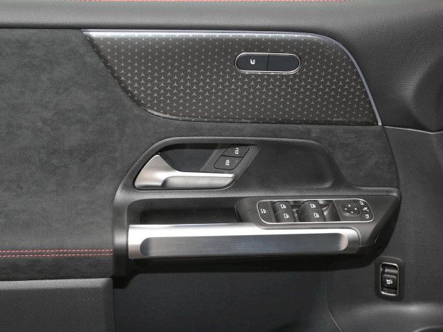 Mercedes-Benz GLB 200 GLB 200 d