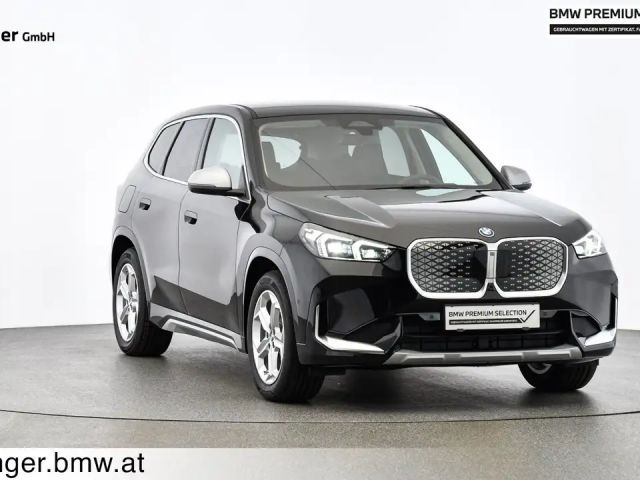 BMW iX1 xDrive30