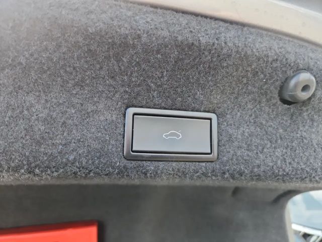 Volkswagen Passat 1.5 TSI BMT Business