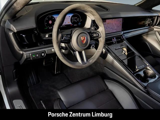 Porsche Panamera 4